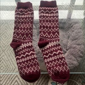 Simons Geometric Burgundy Socks